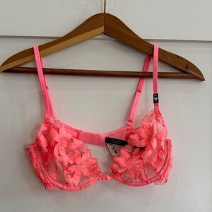 NWT Victoria's Secret Bright Coral Pink Floral Lace Bra